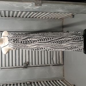 Woman's Medium, Pink Owl Apparel, Black and White maxi dress